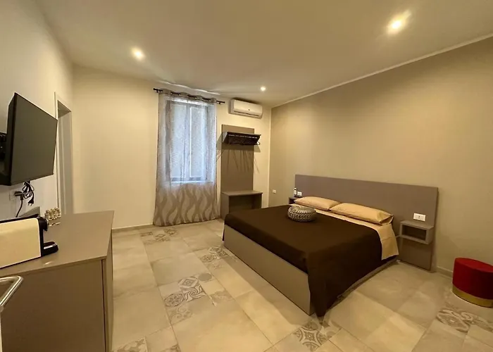 Residenza De Rose Alojamento de Acomodação e Pequeno-almoço Cosença